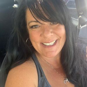 Meet your Posher, Carrie